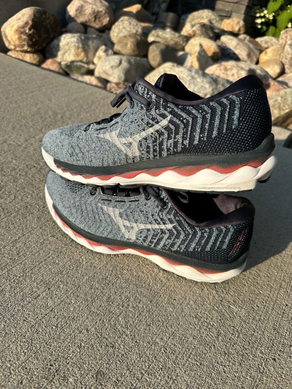 Mizuno Women’s Running Shoes Size 10 Gray/Purple Athletic Sneakers - Picture 11 of 11